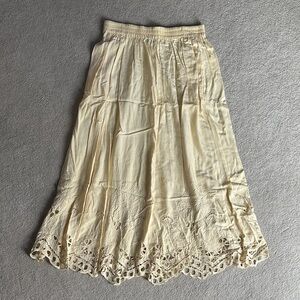 Yellow Maxi Skirt w/ Lace Detail - size Small